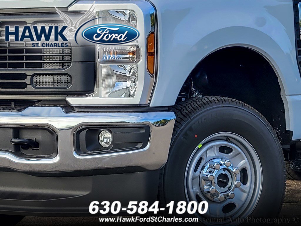 2026 Ford F-250 XL photo 3