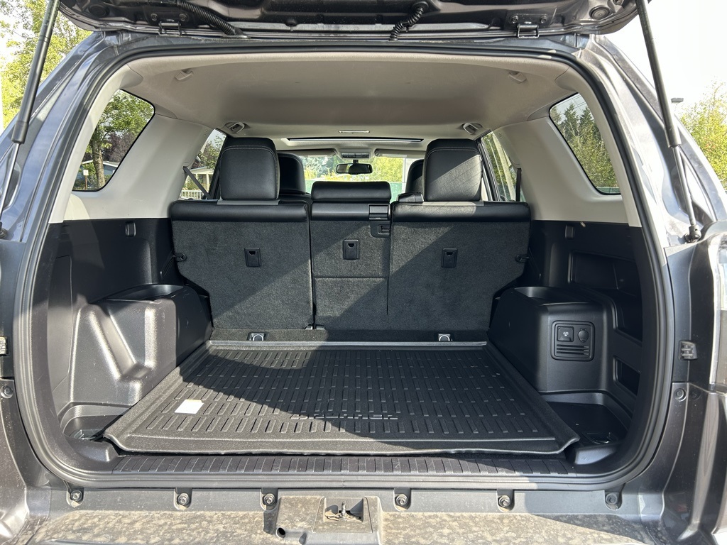 2019 Toyota 4Runner SR5 Premium photo 26