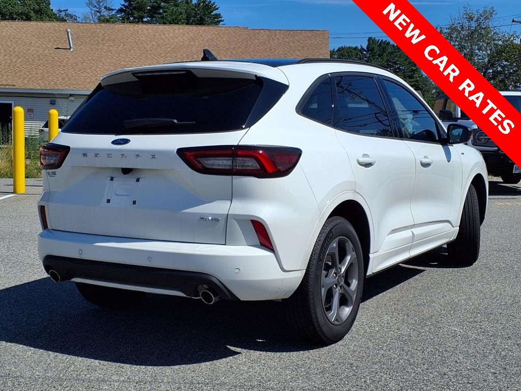 2024 Ford Escape ST-Line photo 3