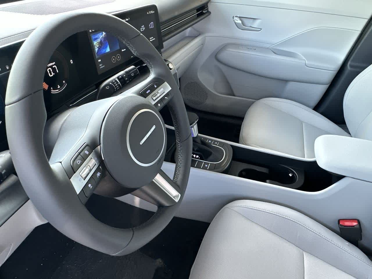 2026 Hyundai Kona SEL photo 13