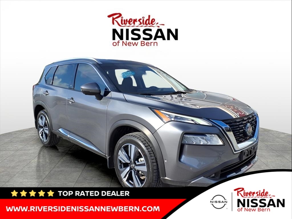 2022 Nissan Rogue SL's photo