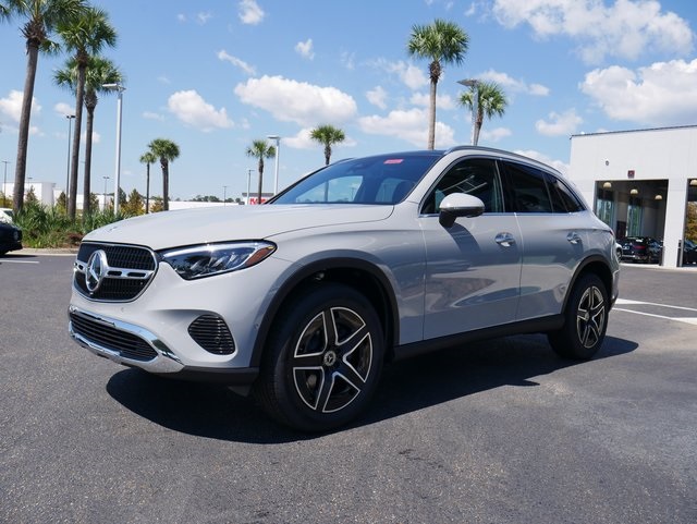 2026 Mercedes Benz GLC 300 photo 7