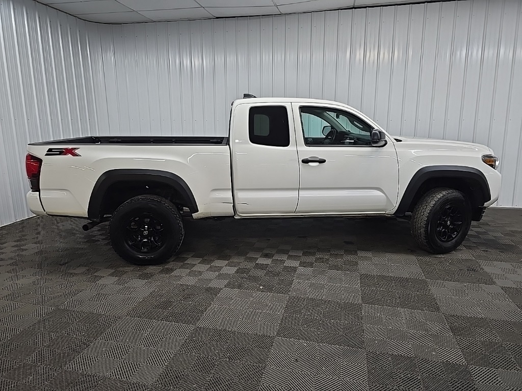 2020 Toyota Tacoma SR 4x4 Access Cab photo 2