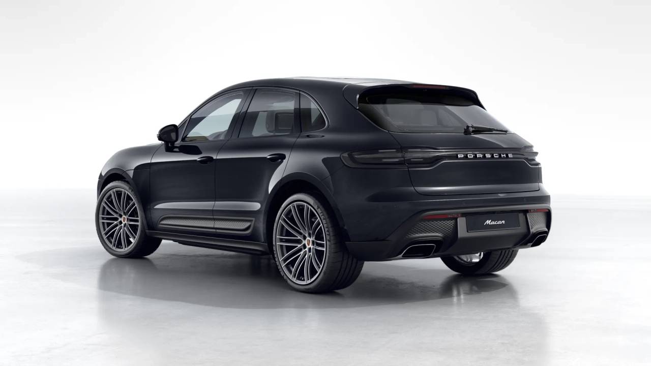 2026 Porsche Macan T photo 2