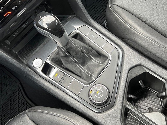 2022 Volkswagen Tiguan SE photo 24