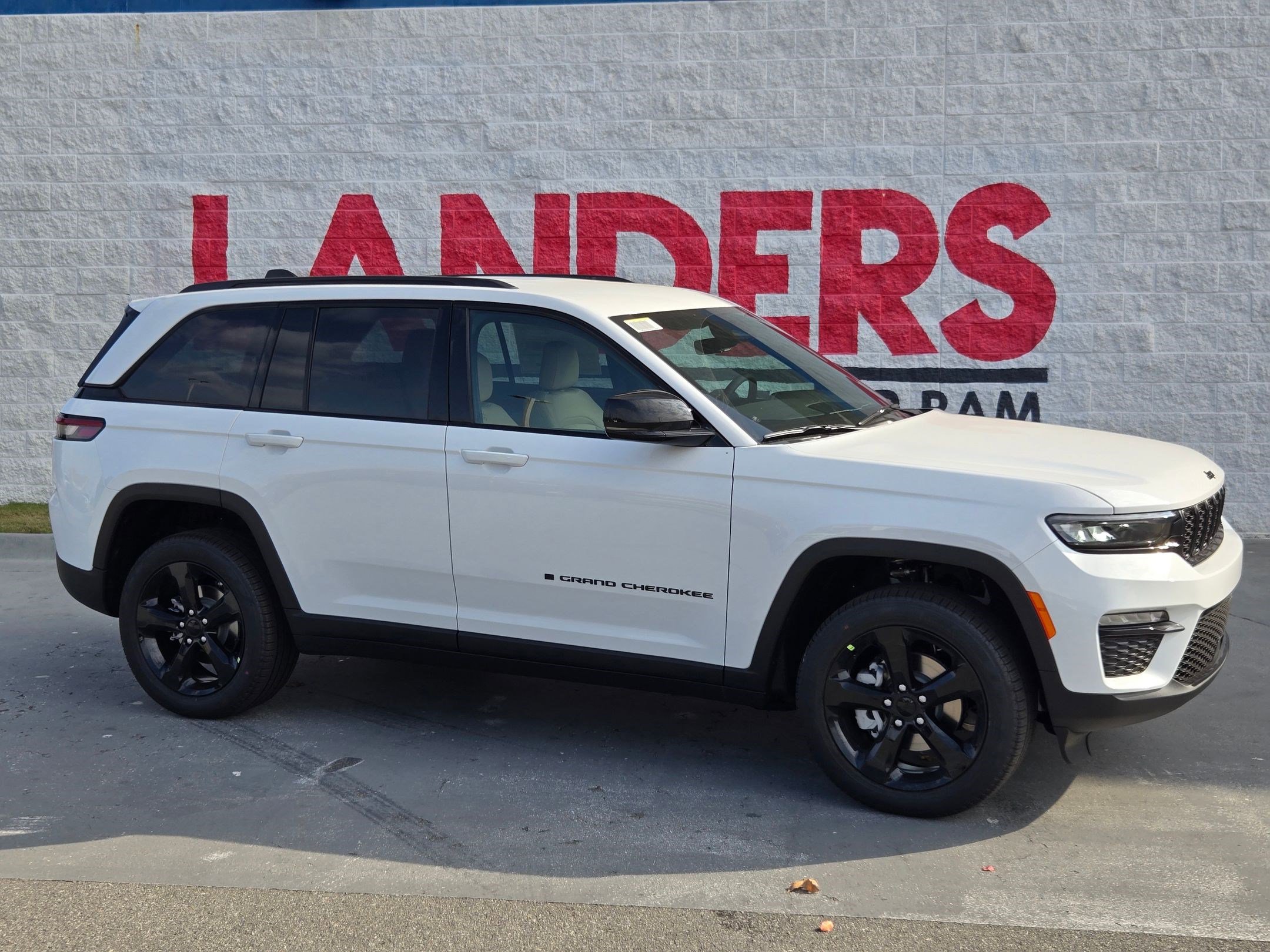 2025 Jeep Grand Cherokee Limited's photo