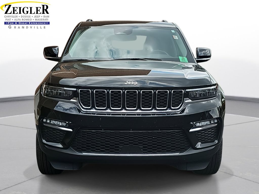 2022 Jeep Grand Cherokee Limited photo 2