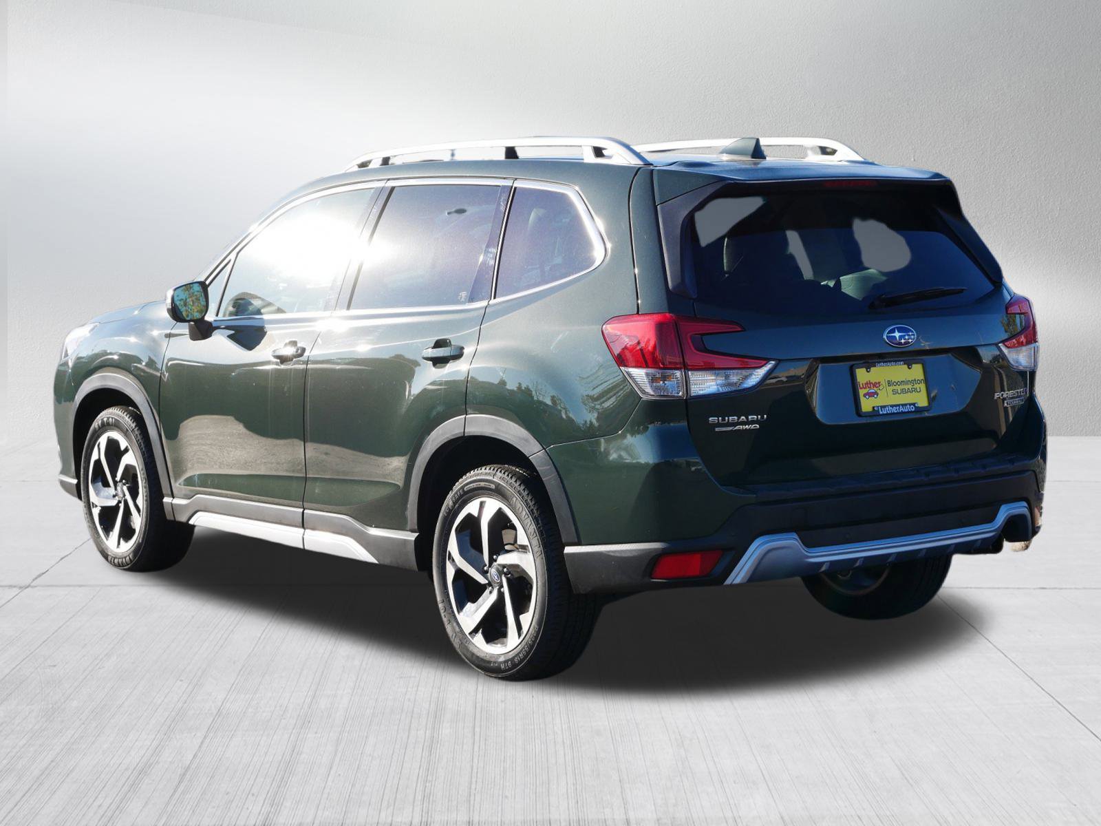 2023 Subaru Forester Touring photo 3