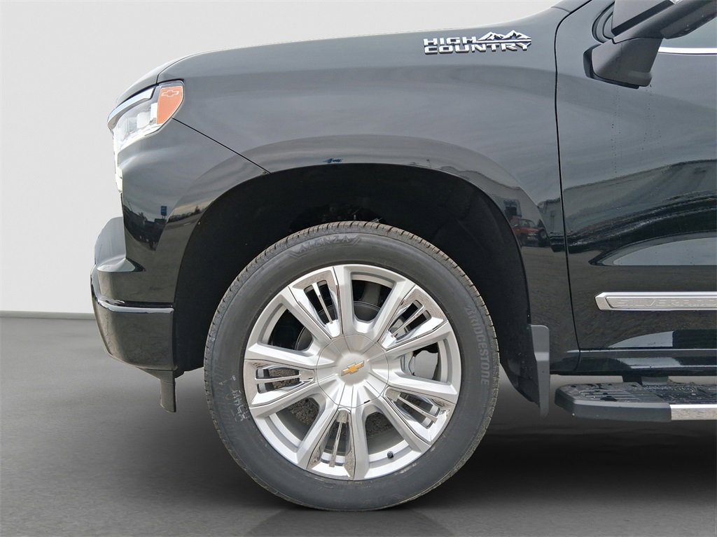 2025 Chevrolet Silverado 1500 High Country photo 20