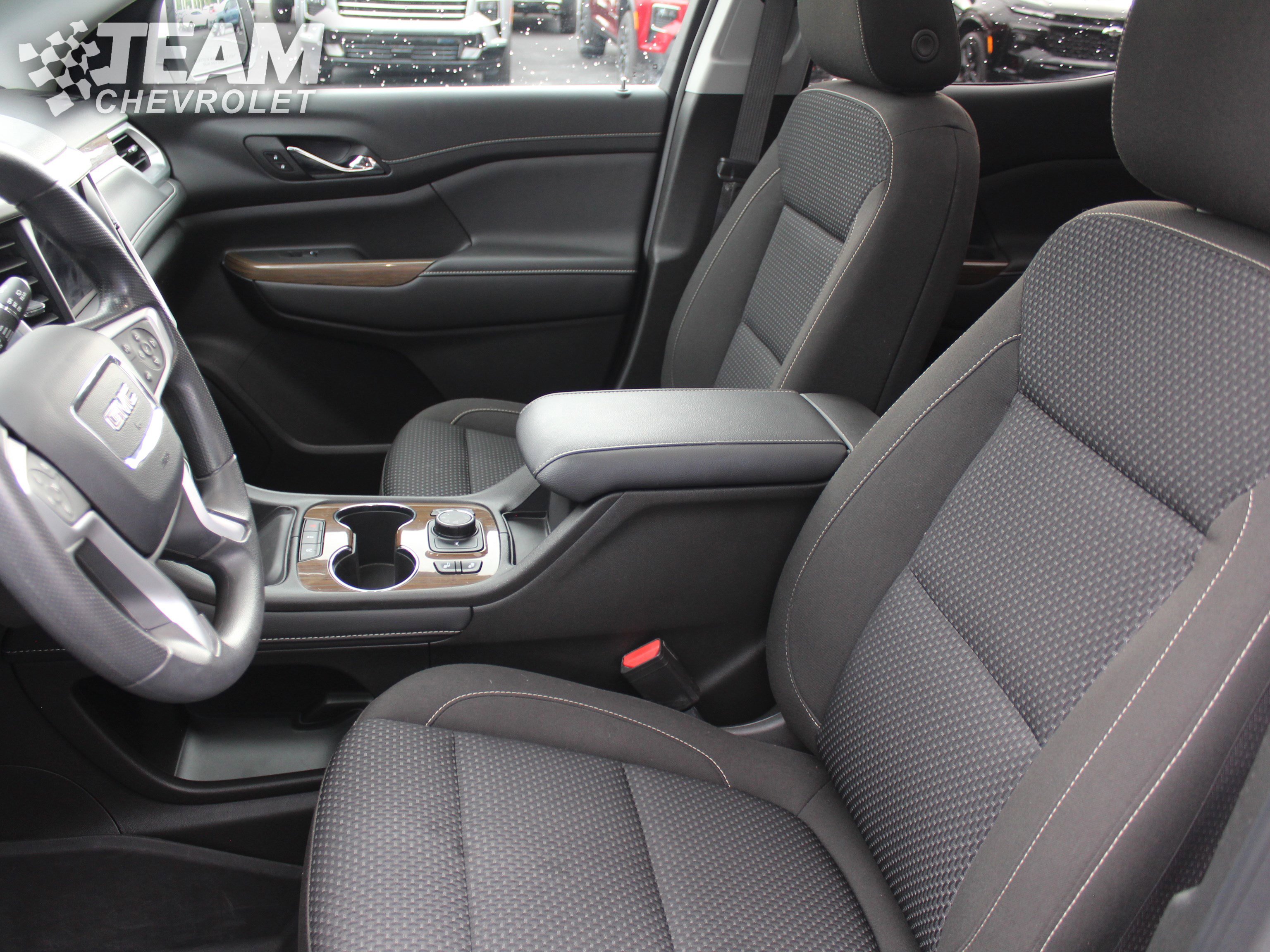 2023 Gmc Acadia SLE photo 10