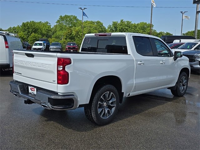 2025 Chevrolet Silverado 1500 LT photo 4