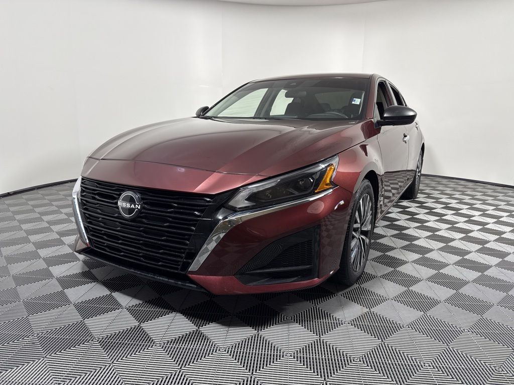 2024 Nissan Altima SV