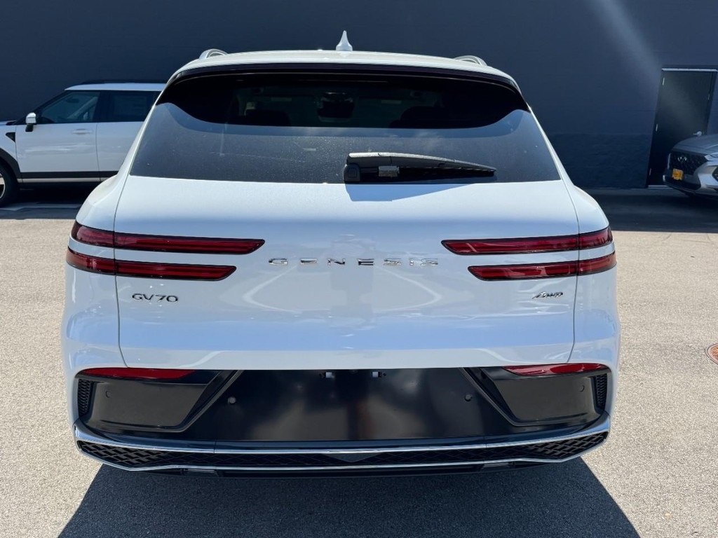 2026 Genesis GV70 2.5T Select photo 4
