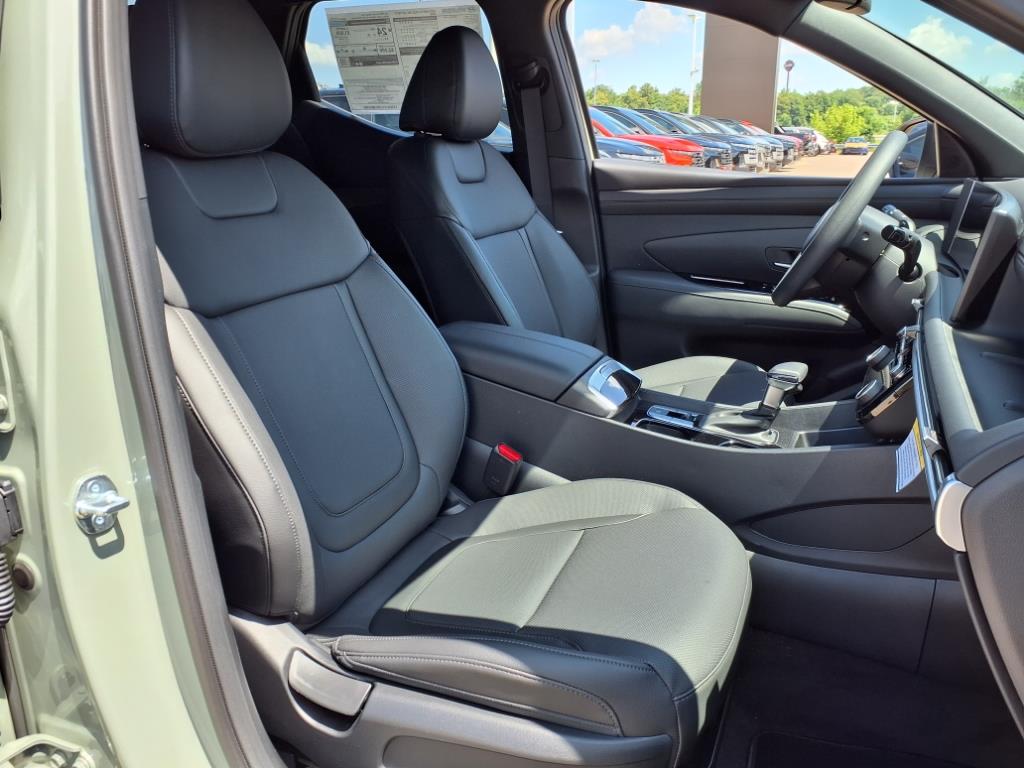 2025 Hyundai Santa Cruz SEL Activity photo 4