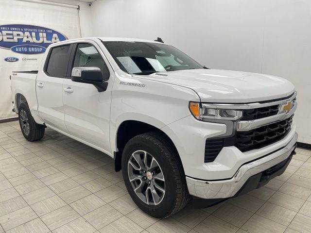 2026 Chevrolet Silverado LT's photo