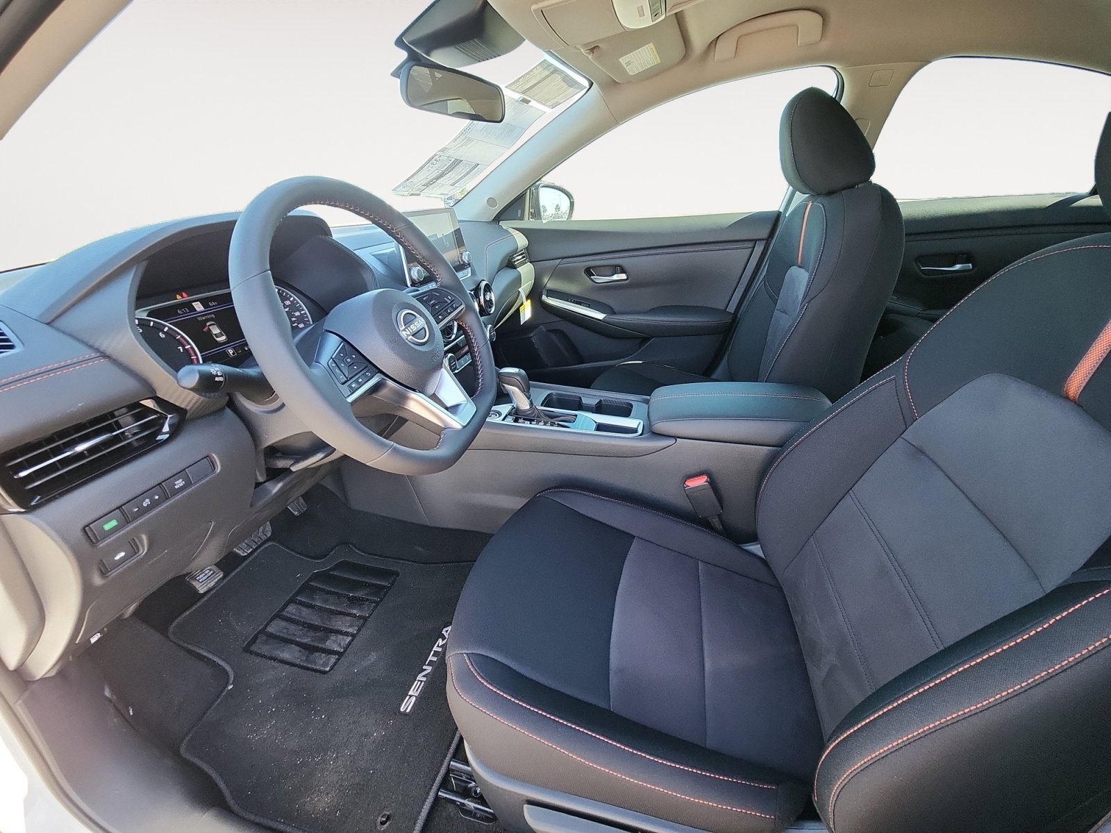 2025 Nissan Sentra SR photo 20