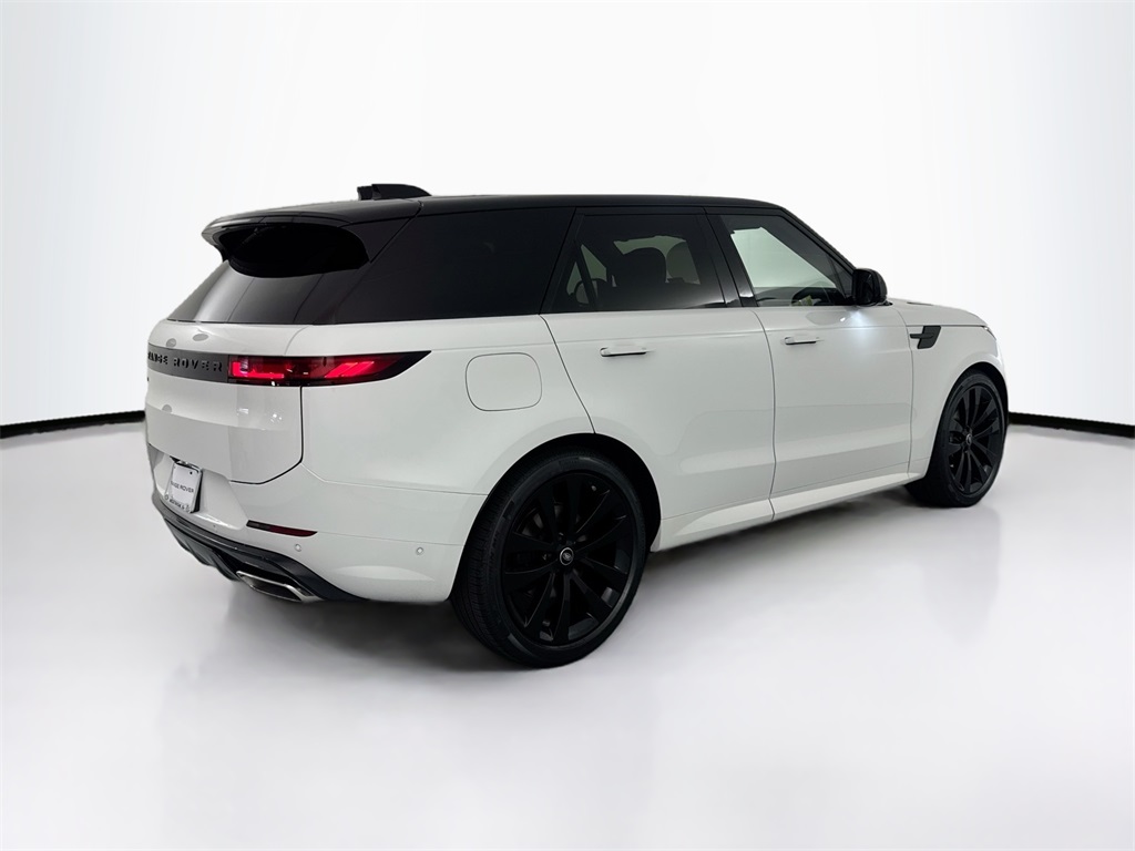 2025 Land Rover Range Rover Sport SE photo 5