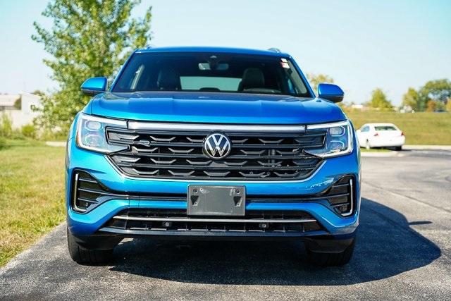 2024 Volkswagen Atlas Cross Sport SEL R-Line photo 47