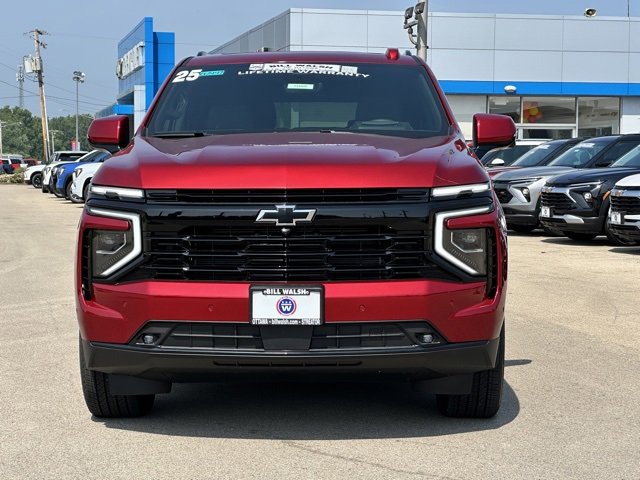 2025 Chevrolet Suburban RST photo 2
