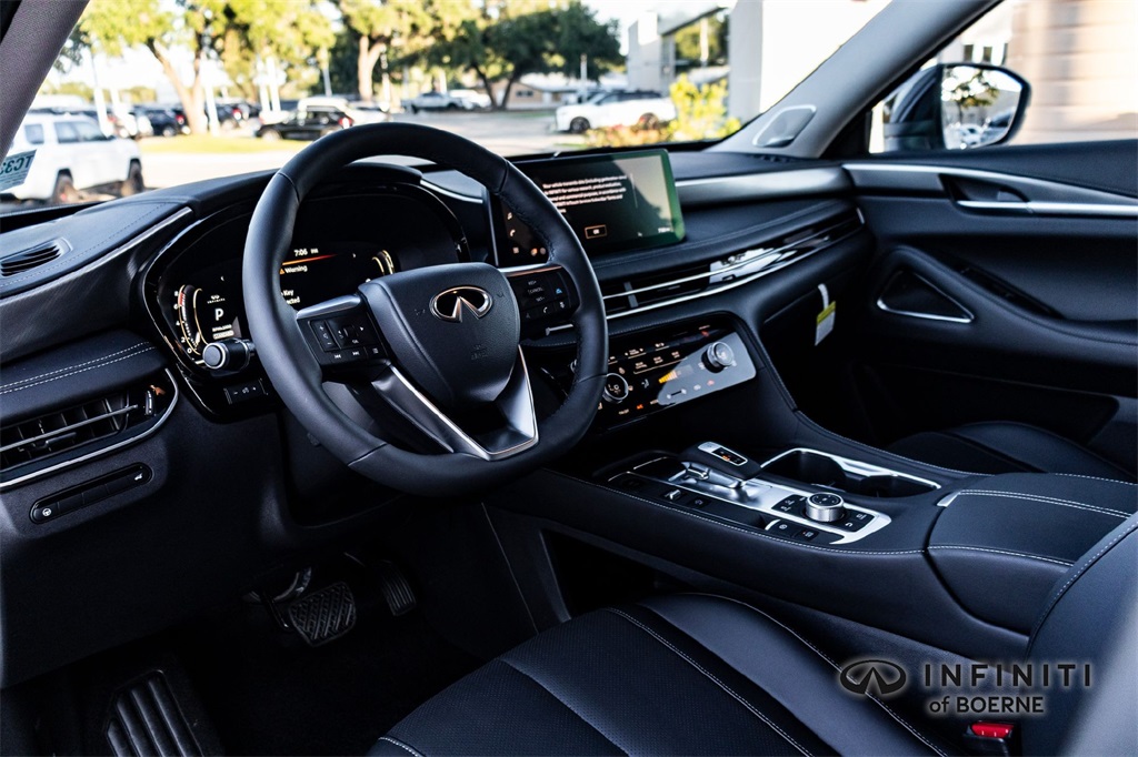 2026 Infiniti QX60 Luxe photo 10
