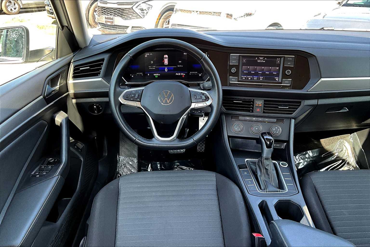 2024 Volkswagen Jetta S photo 5