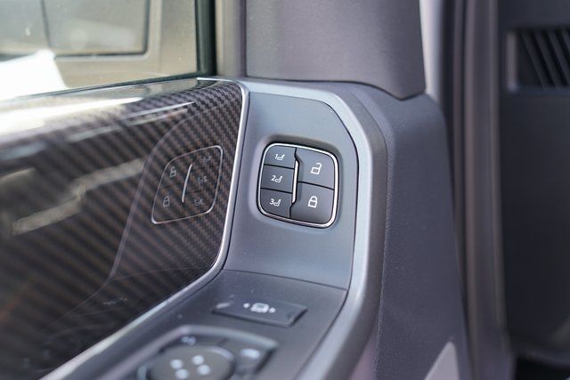 2025 FORD F-350 - Image 36