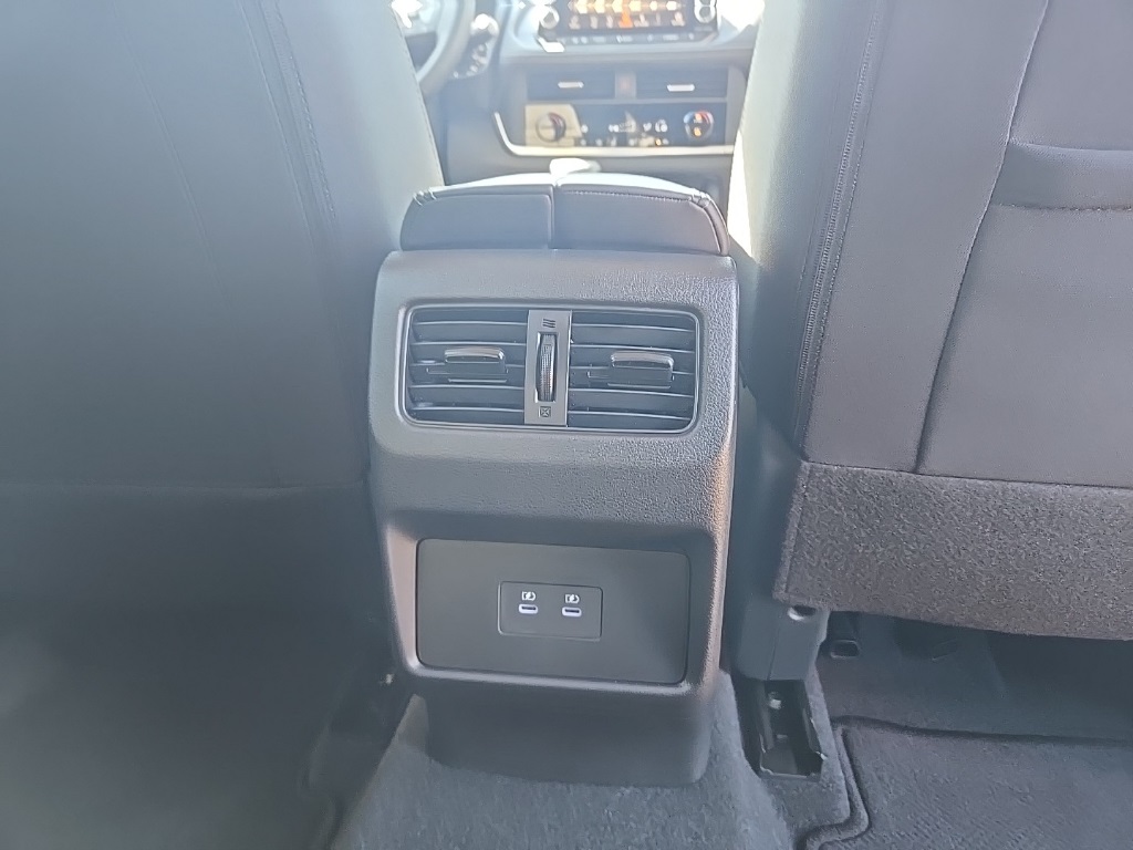 2026 Nissan Rogue SV photo 25