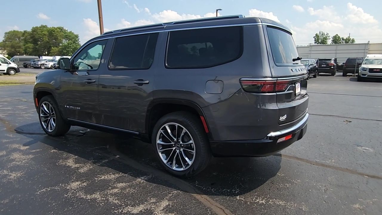 2023 Jeep Wagoneer Series III photo 6