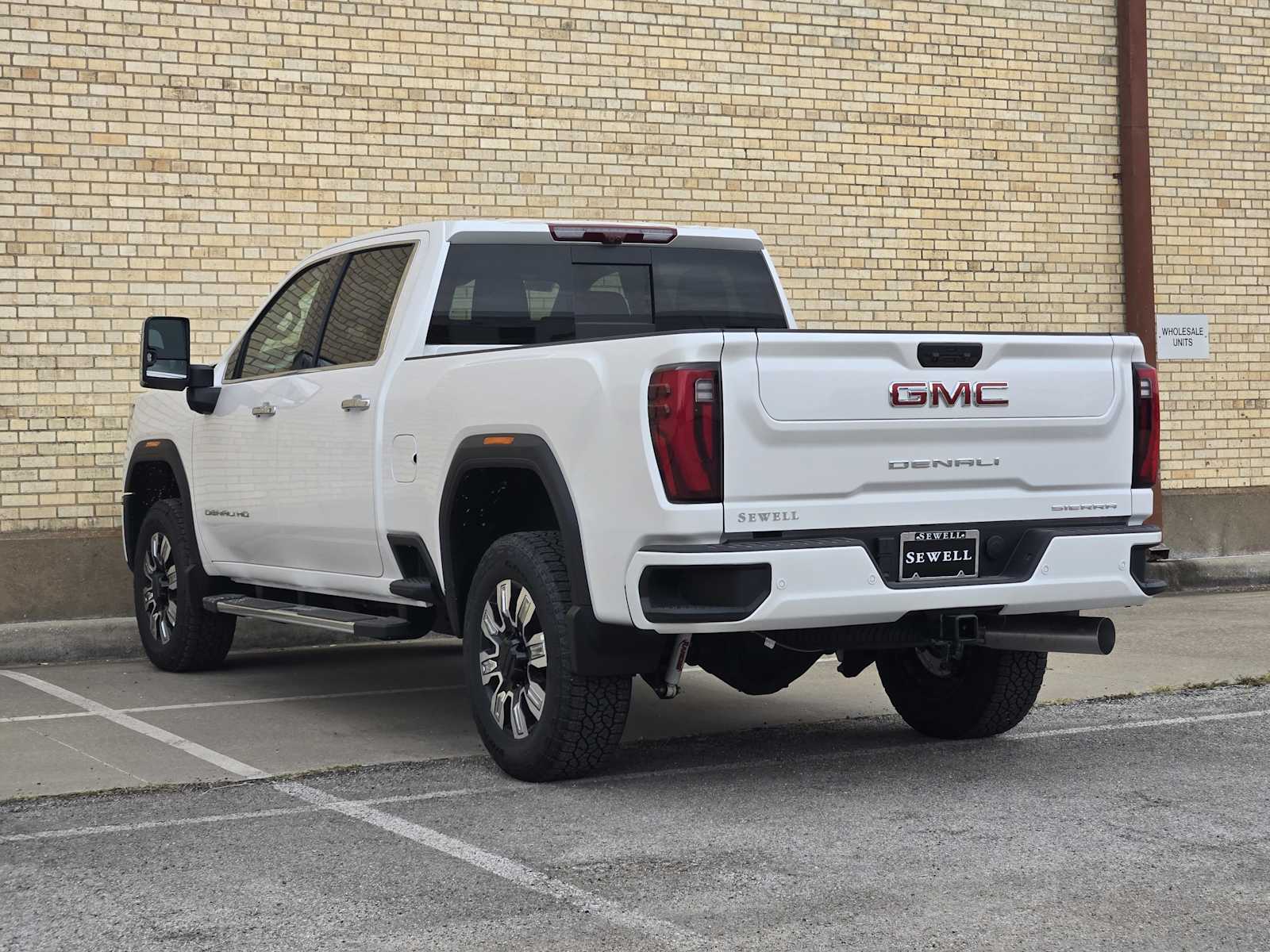 2025 Gmc Sierra 2500 HD Denali photo 4