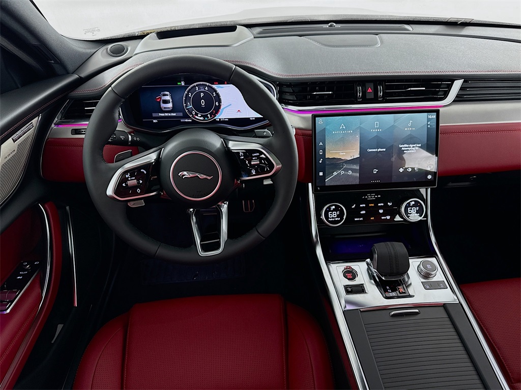 New 2024 Black Jaguar R-Dynamic SE image 23
