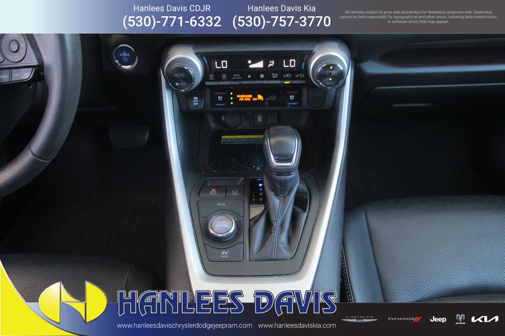 2020 Toyota RAV4 Hybrid Limited photo 15