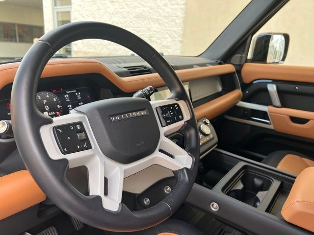 2024 Land Rover Defender 110 X-Dynamic SE photo 5