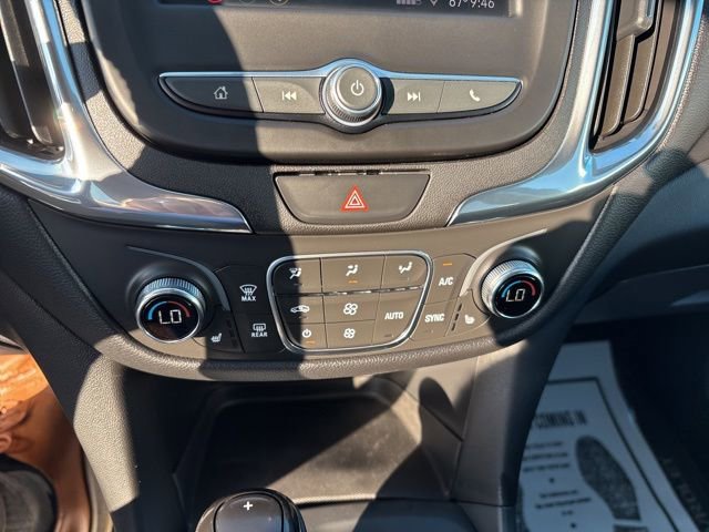 2020 Chevrolet Equinox LT photo 23