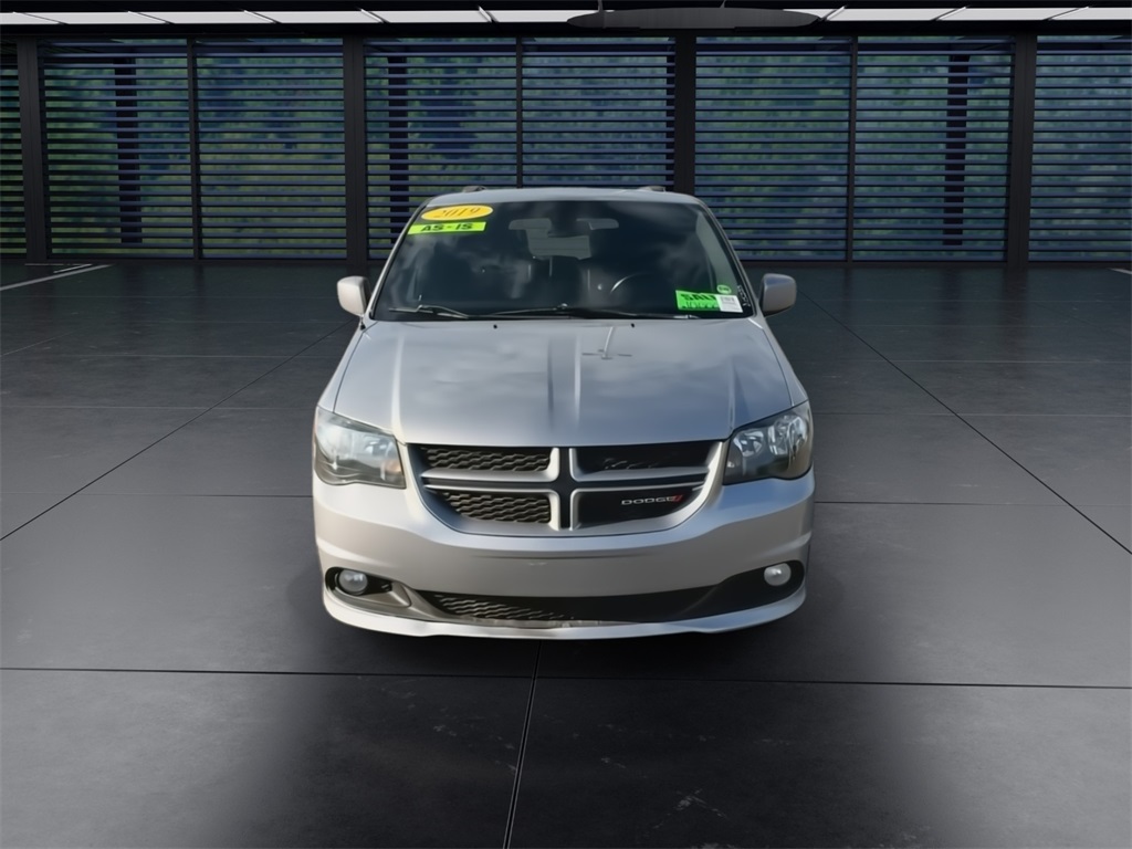 2018 Dodge Grand Caravan GT photo 2