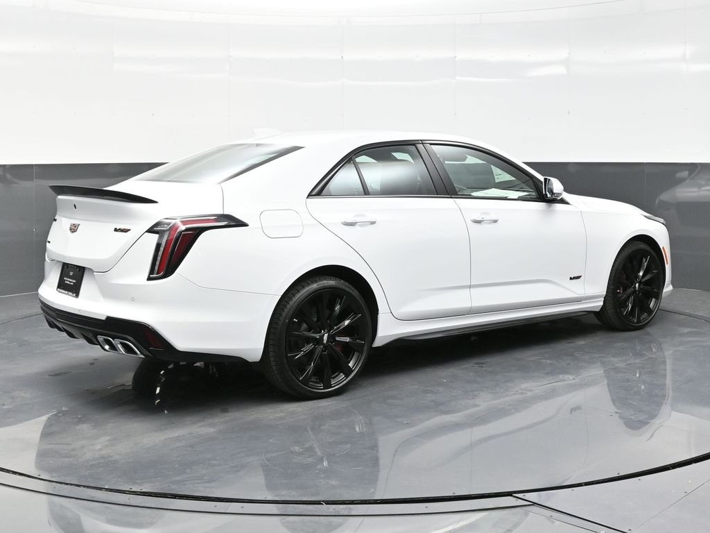 2025 Cadillac CT4 photo 6
