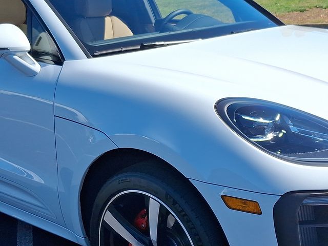 2024 Porsche Macan S photo 9