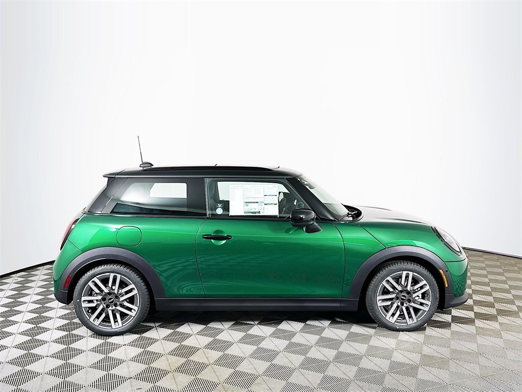 2026 Mini Cooper Signature photo 4