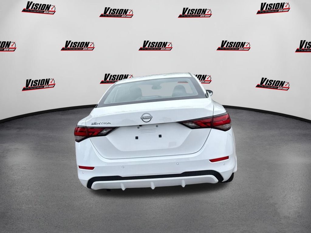 2025 Nissan Sentra S photo 4