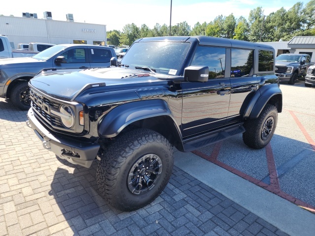 2023 Ford Bronco Raptor photo 2