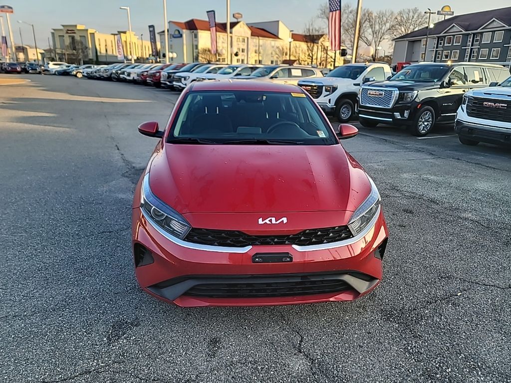 Used 2024 Kia Forte LXS with VIN 3KPF24AD7RE736242 for sale in Macon, GA