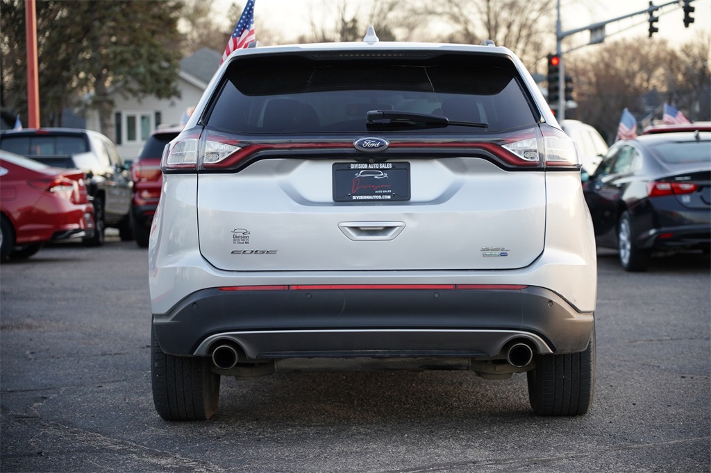 2017 Ford Edge SEL photo 3