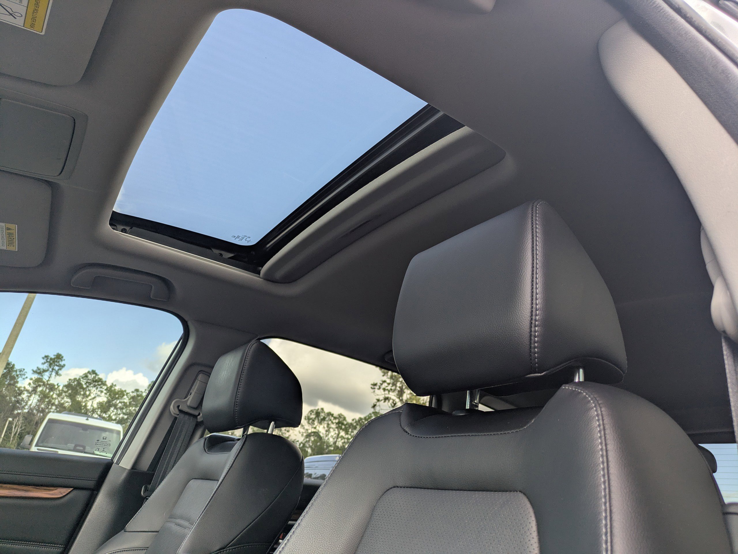 2020 Honda CR-V Touring photo 4