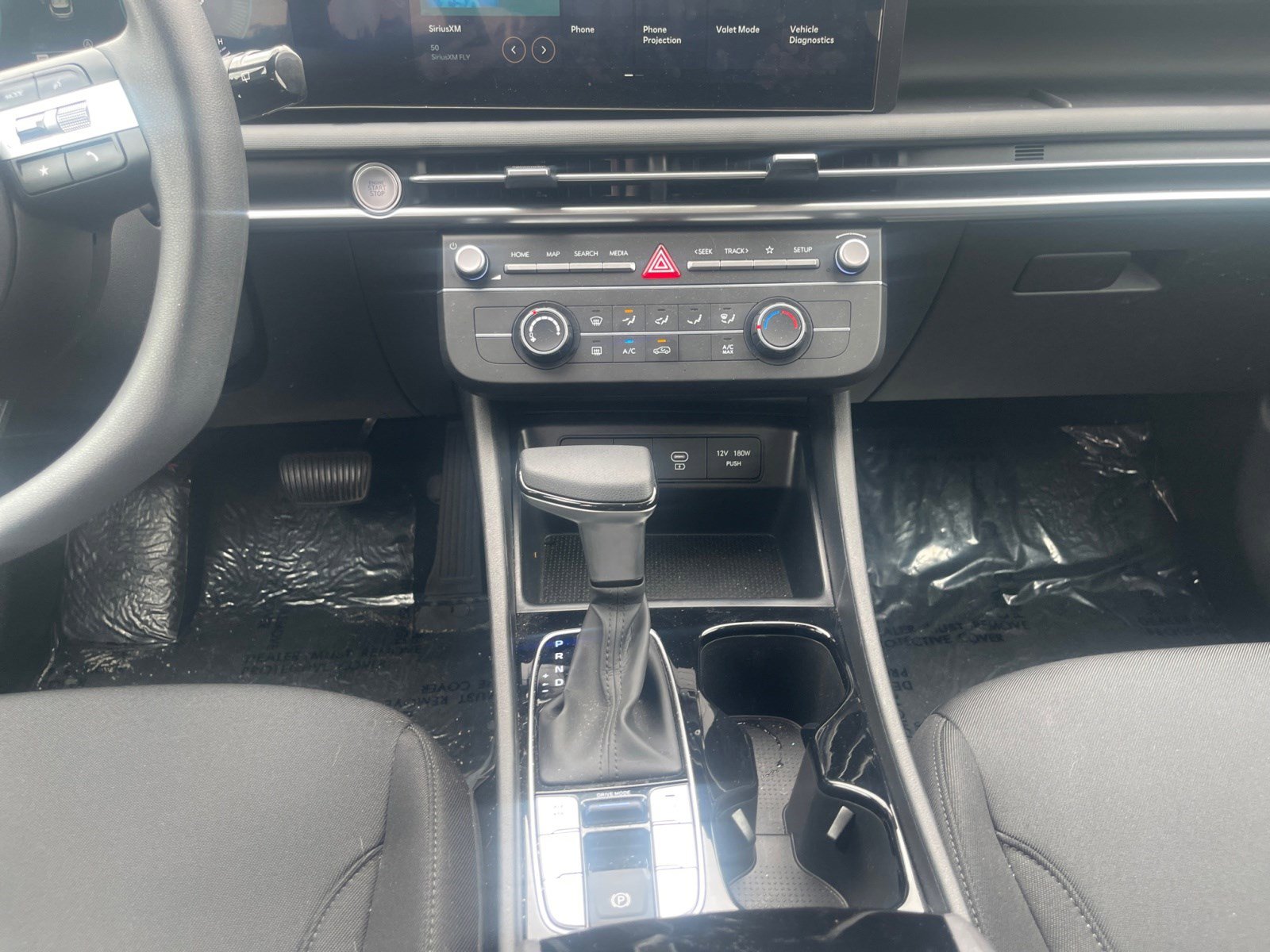 2025 Hyundai Tucson SE photo 10