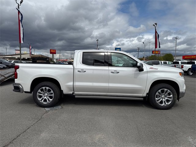 2025 Chevrolet Silverado 1500 LTZ photo 6