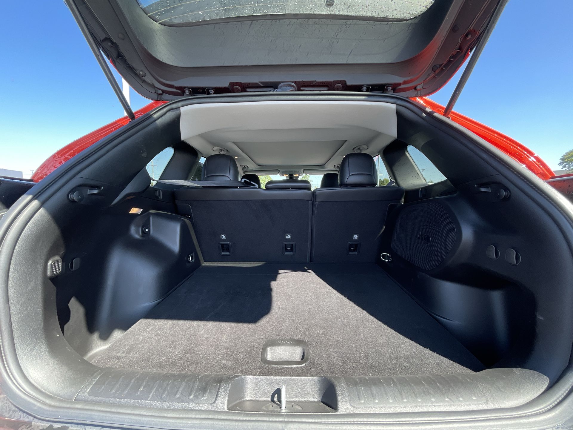 2021 Jeep Cherokee Latitude Lux photo 57
