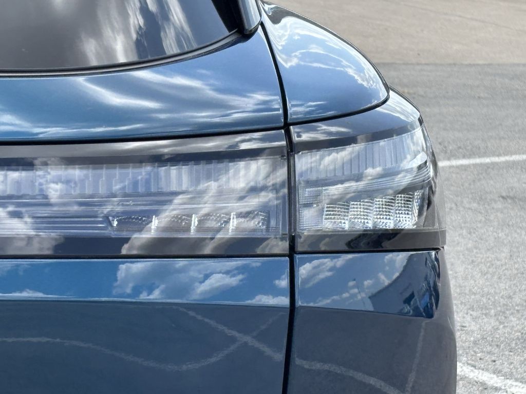 2025 Nissan Murano SL photo 4