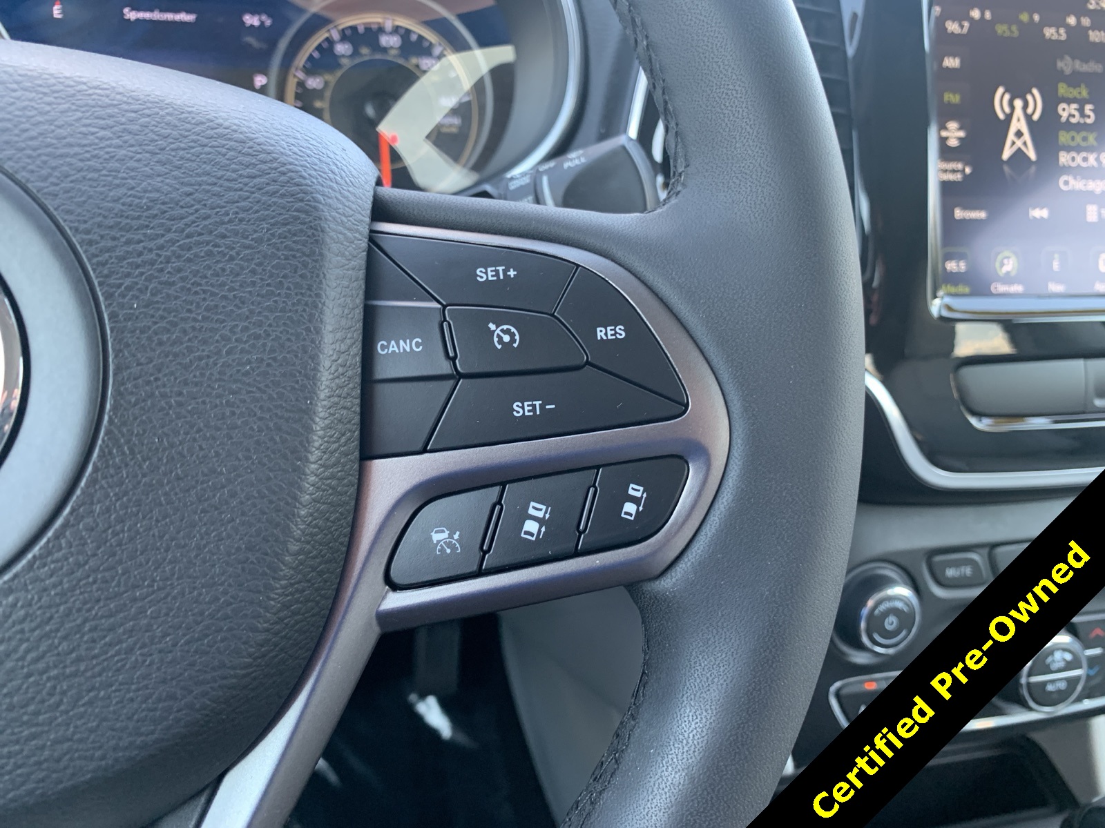 2022 Jeep Cherokee Limited photo 16