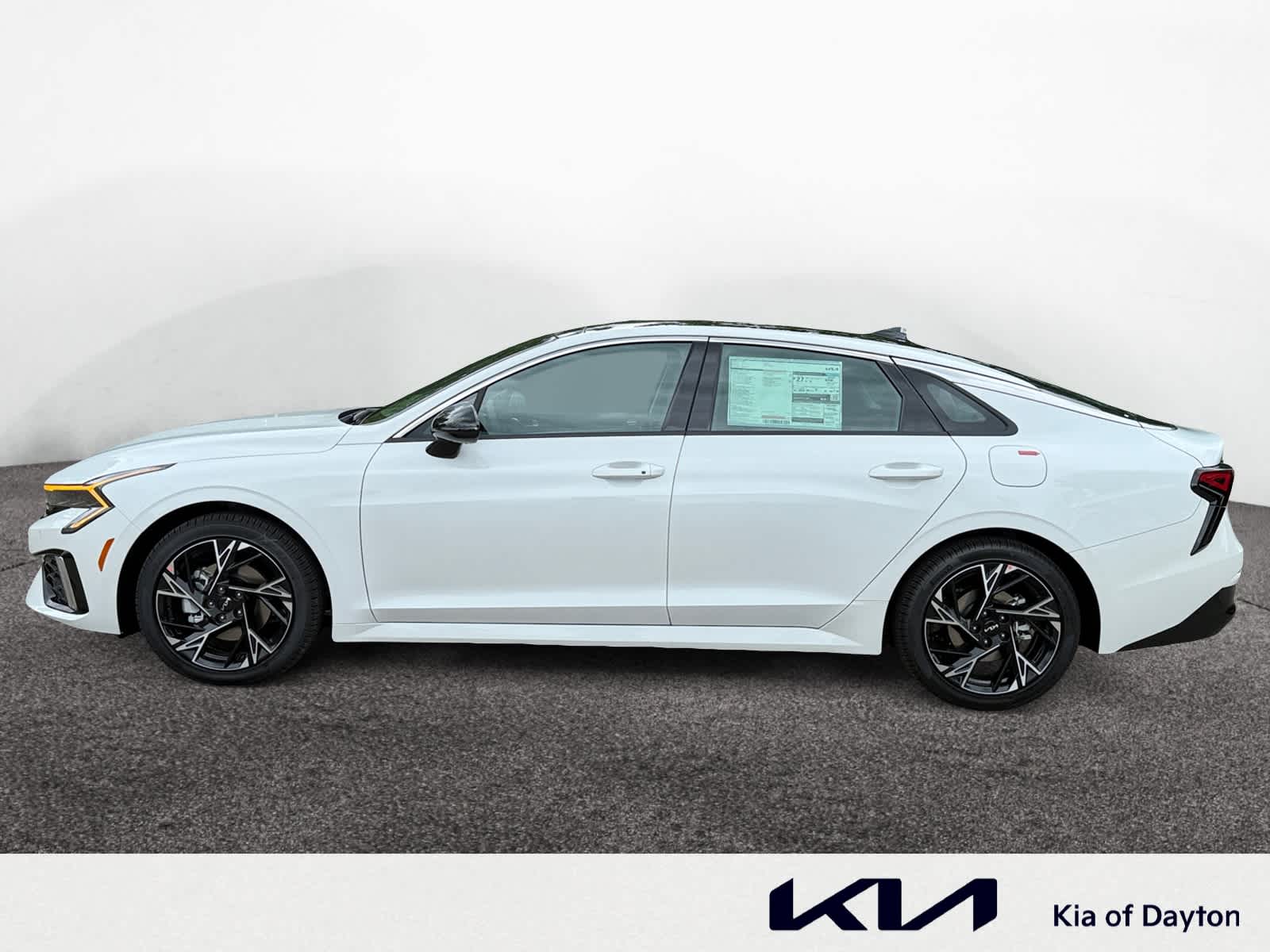 2025 Kia K5 GT-Line photo 2