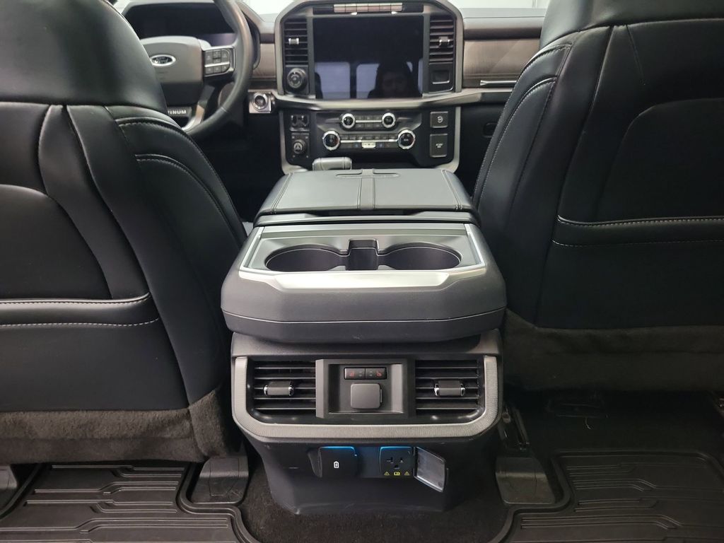 2023 Ford F-150 Platinum photo 19