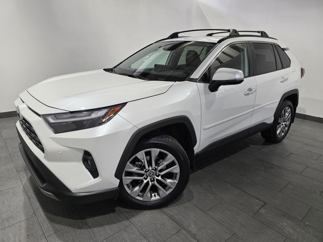 2023 Toyota RAV4 Limited's photo